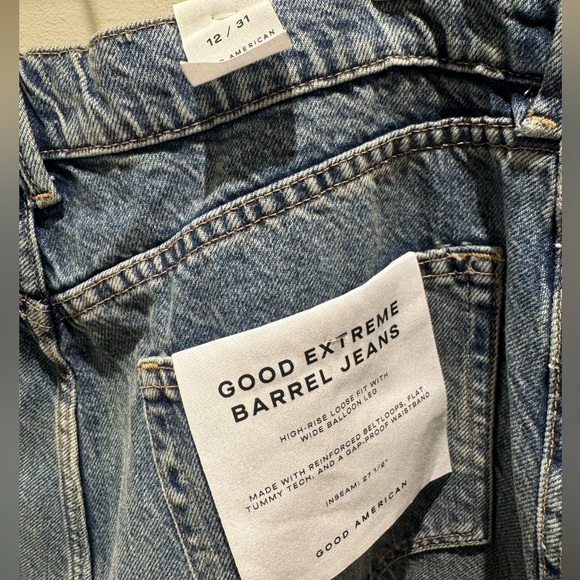 Good American Barrel Jeans NWT - Picture 9 of 9